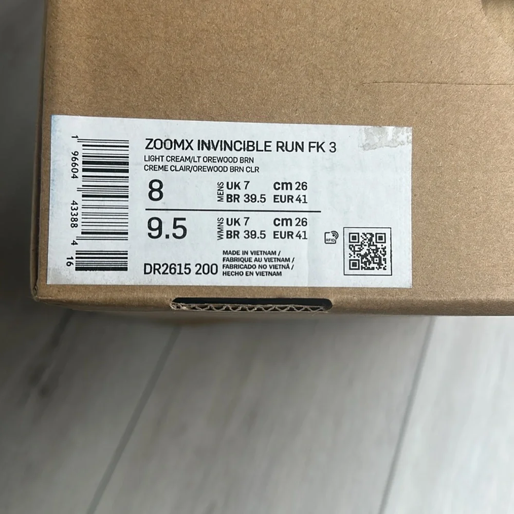 Nike Invincible Run FK 3 Light Cream White‎ Men 8 Women 9.5 New With Tags